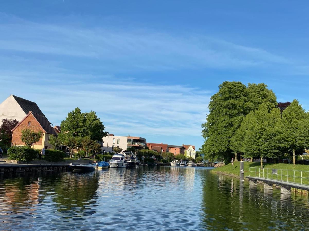 Venedig Und Amsterdam Villa Plau am See Exterior photo